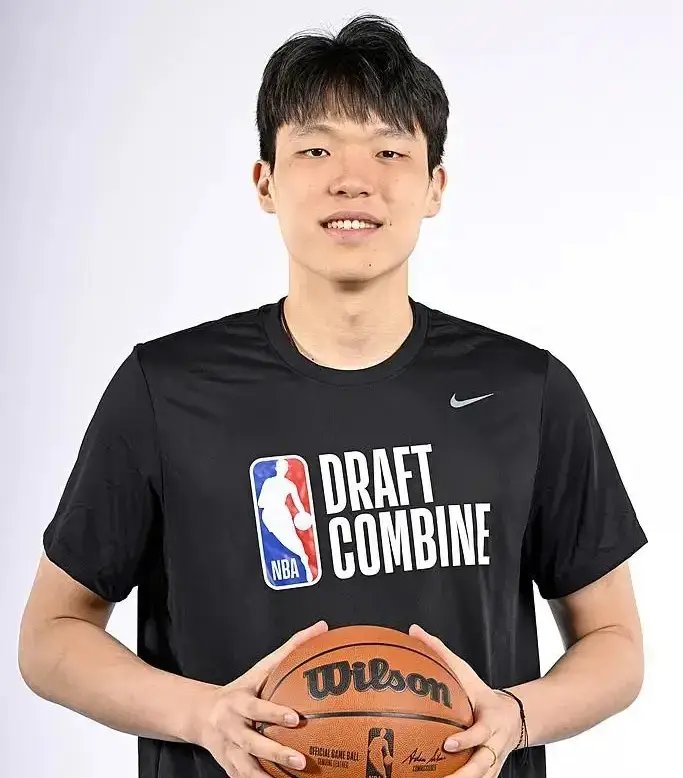 爱游戏体育官方-67人退出今年NBA选秀杨瀚森落选概率极低(宣布参加nba选秀)