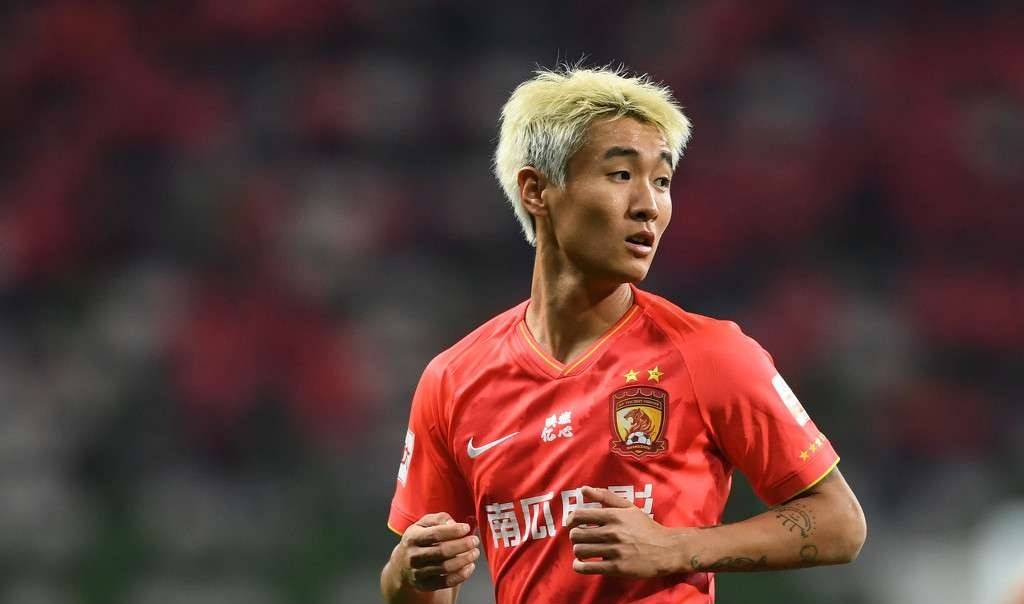 包含格拉纳达主教练：球队需要合作，才能达成目标的词条